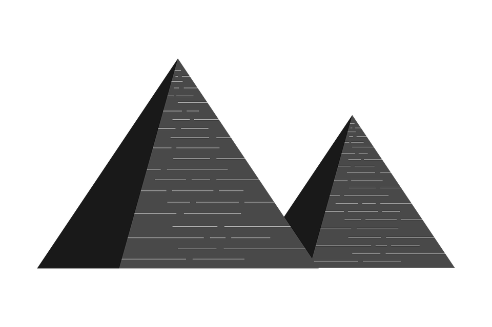 Pyramid PNG Photos