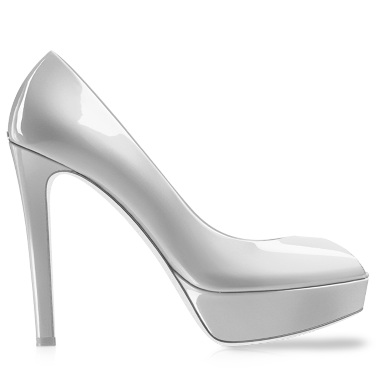 Обувь на белом фоне